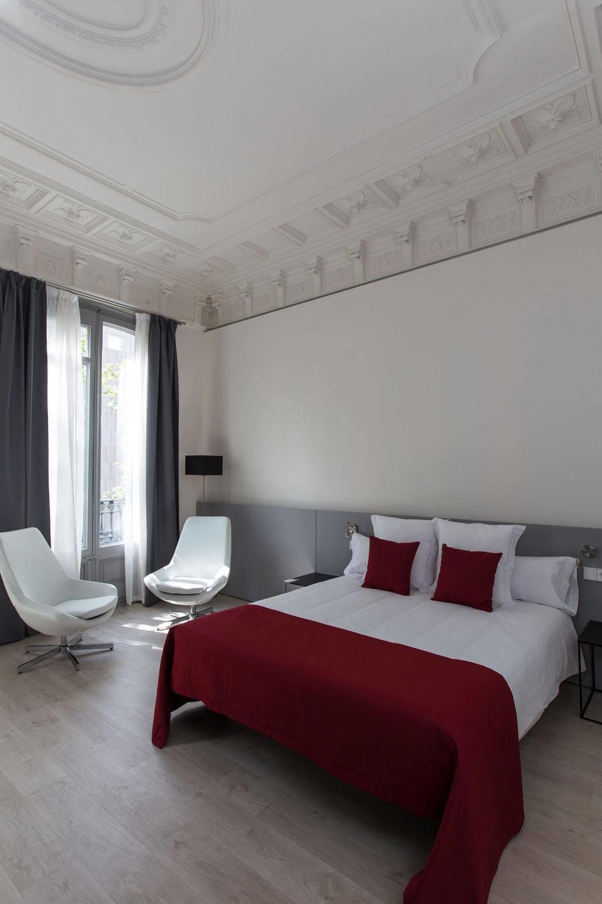 Izaila Plaza Catalunya Affittacamere 3*