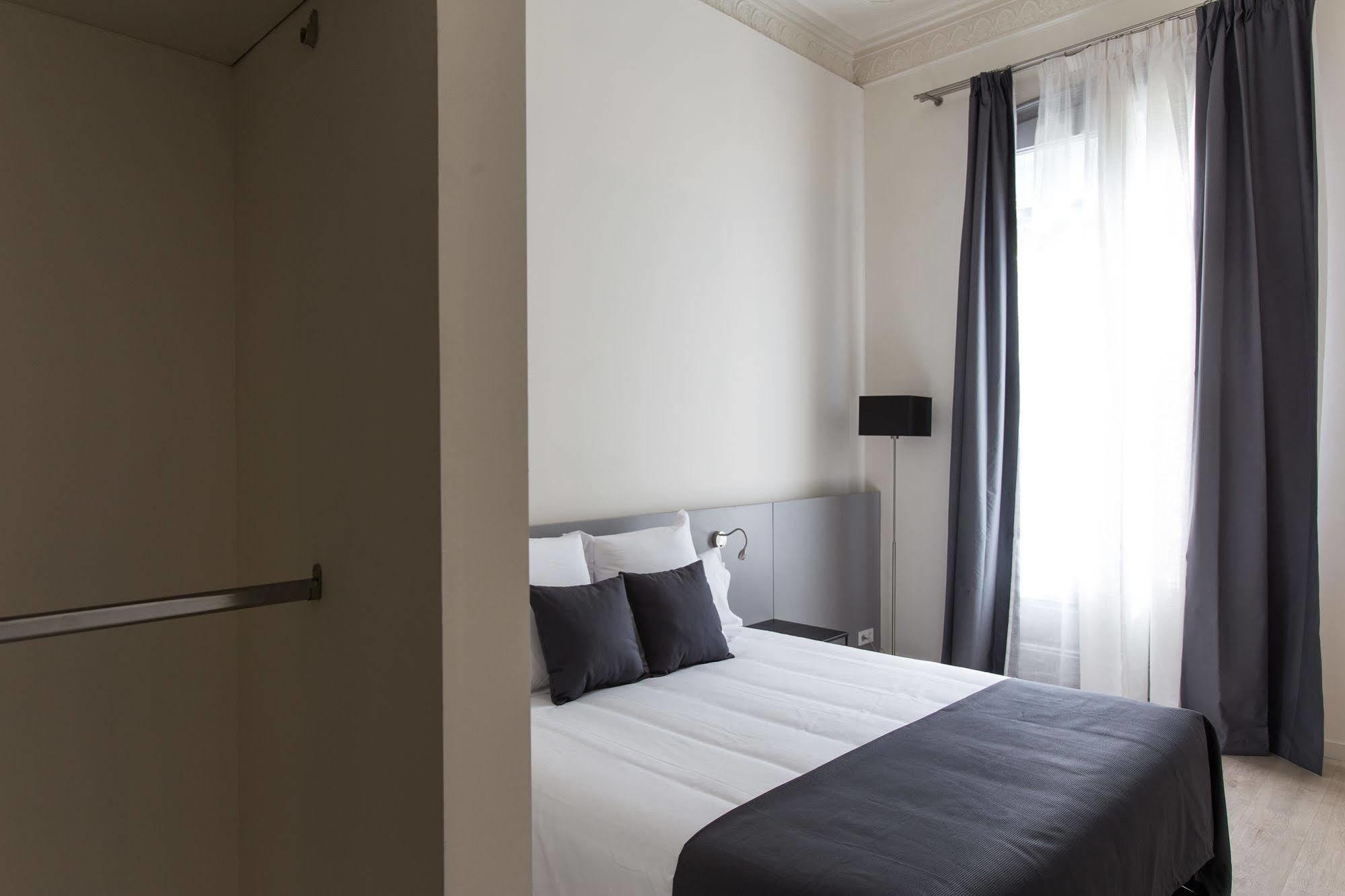 Affittacamere Izaila Plaza Catalunya 3*